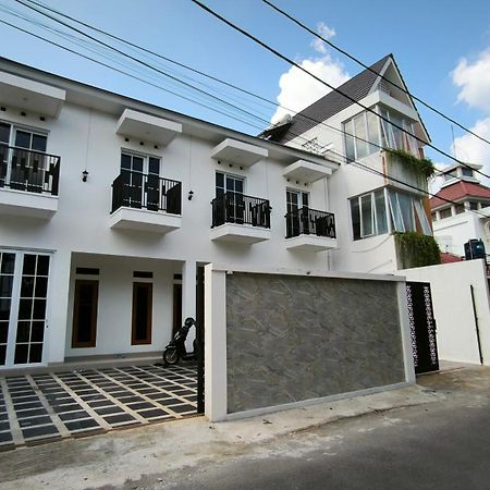 House Of Bedjo Powered By Cocotel Yogyakarta Ngoại thất bức ảnh